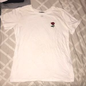White t-shirt with rose